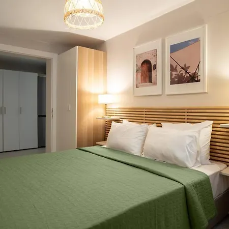 2br Designed Flat In The Center Of Buyukada Apartment *