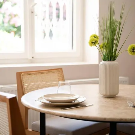Apartman 2br Designed Flat In The Center Of Buyukada *